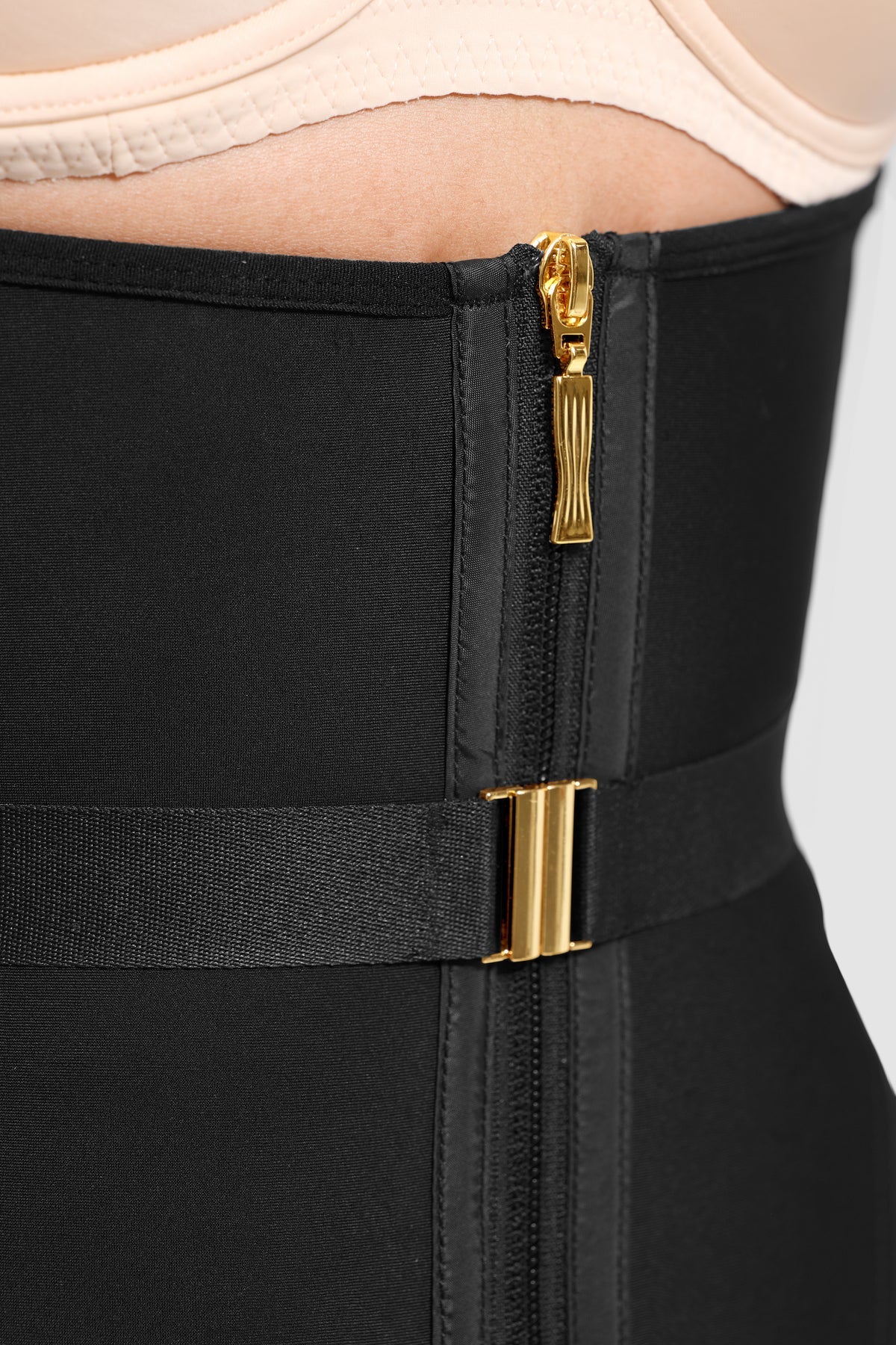 Luxury Front Buckle Waist Trainer image 7